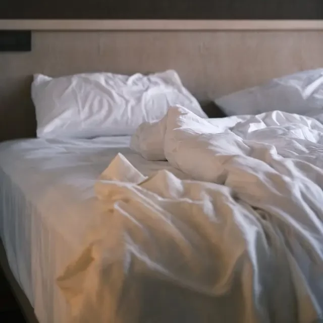 Make An Air Mattress Look Like A Real Bed